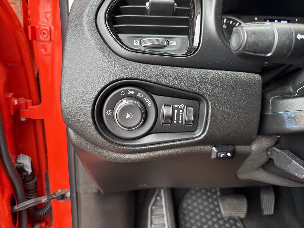 2018 Jeep Renegade Altitude Image 21 of 37