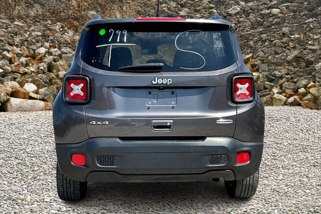 Vehicle image 5 of 32