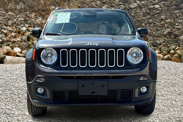 Vehicle image 2 of 32