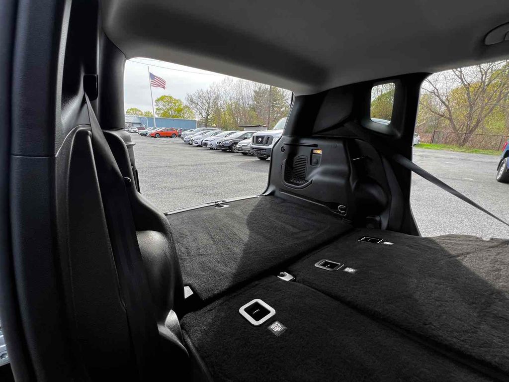 2018 Jeep Renegade Latitude Image 17 of 32