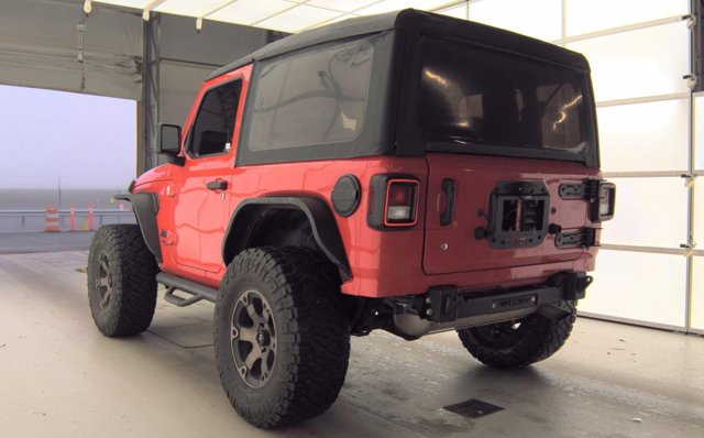 Vehicle image 4 of 6