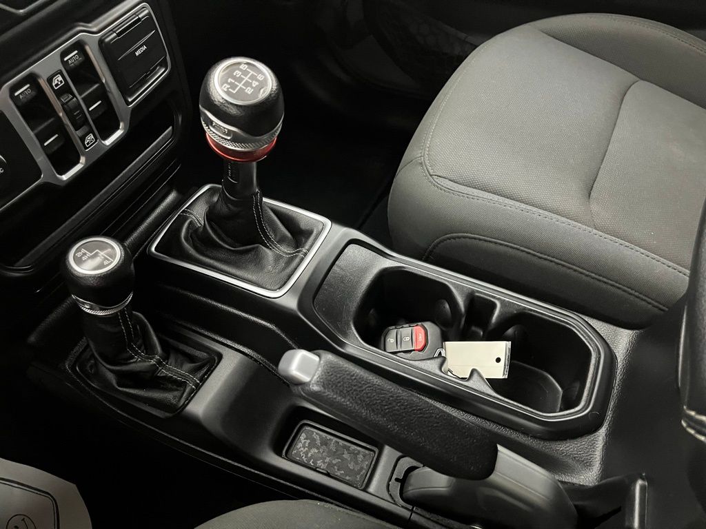 2018 Jeep Wrangler Unlimited Sahara Image 30 of 37