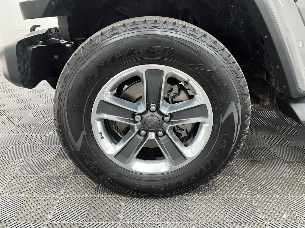 2018 Jeep Wrangler Unlimited Sahara Image 8 of 37