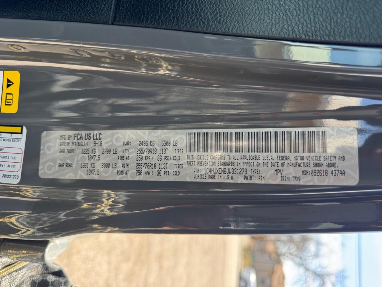 Vehicle image 17 of 28