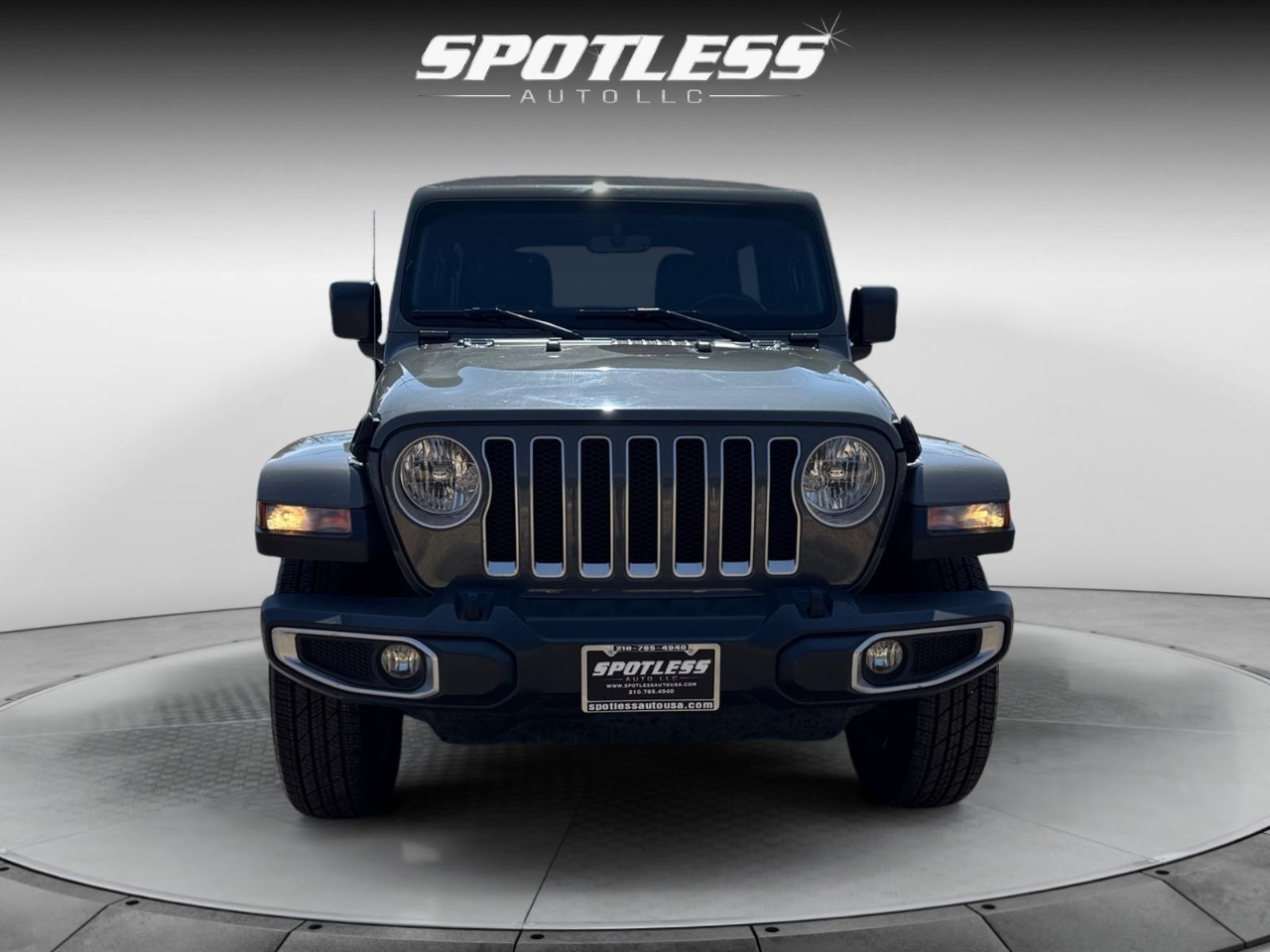 Vehicle image 3 of 28