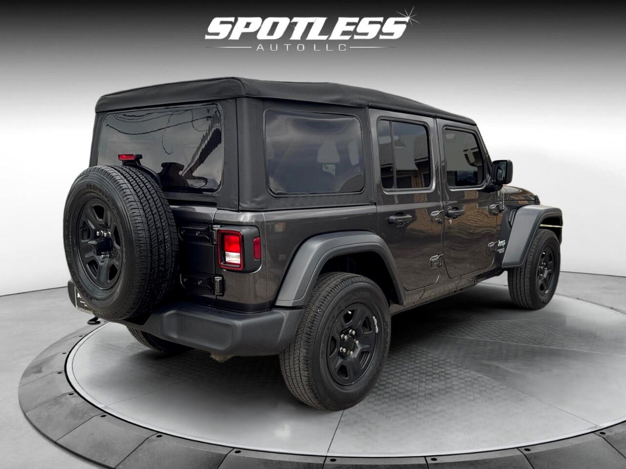 Vehicle image 7 of 27