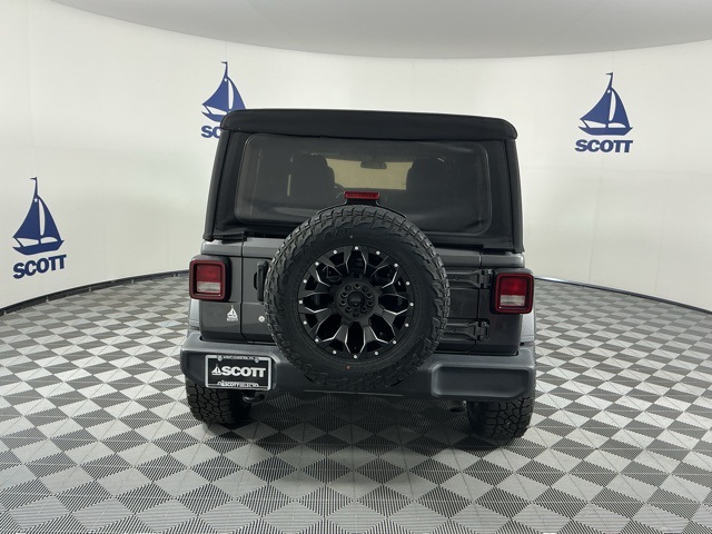 2018 Jeep Wrangler Unlimited Sport S Image 5 of 27
