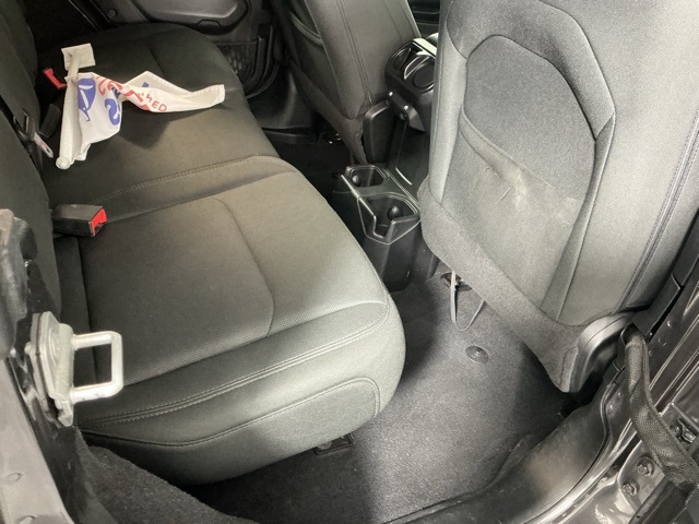 2018 Jeep Wrangler Unlimited Sport S Image 15 of 27