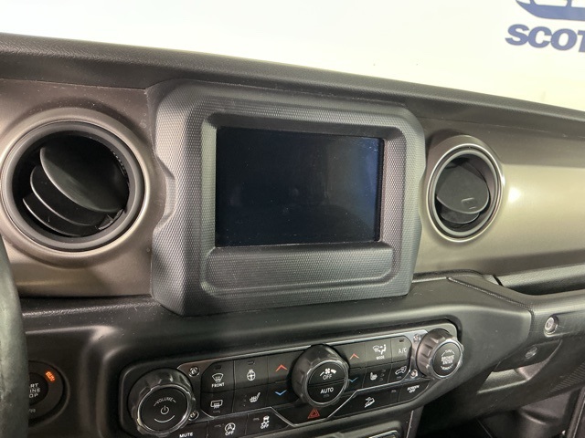 2018 Jeep Wrangler Unlimited Sport S Image 18 of 27