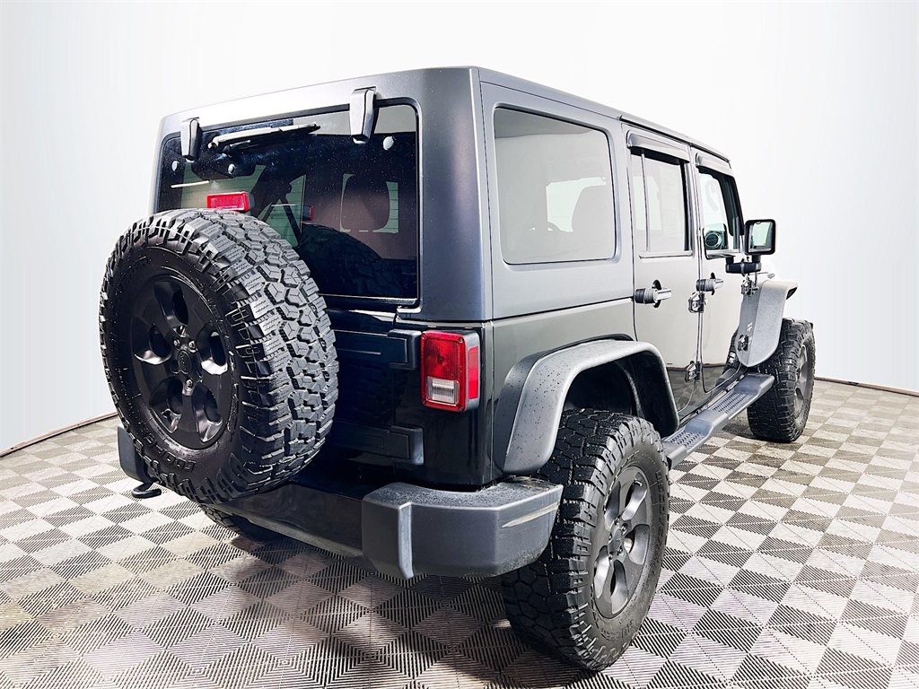 2018 Jeep Wrangler JK Unlimited Sahara Image 5 of 33