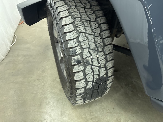 2018 Jeep Wrangler JK Unlimited Sahara Image 14 of 27