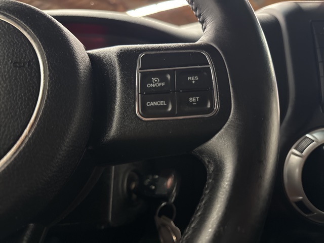 2018 Jeep Wrangler JK Unlimited Sahara Image 26 of 27