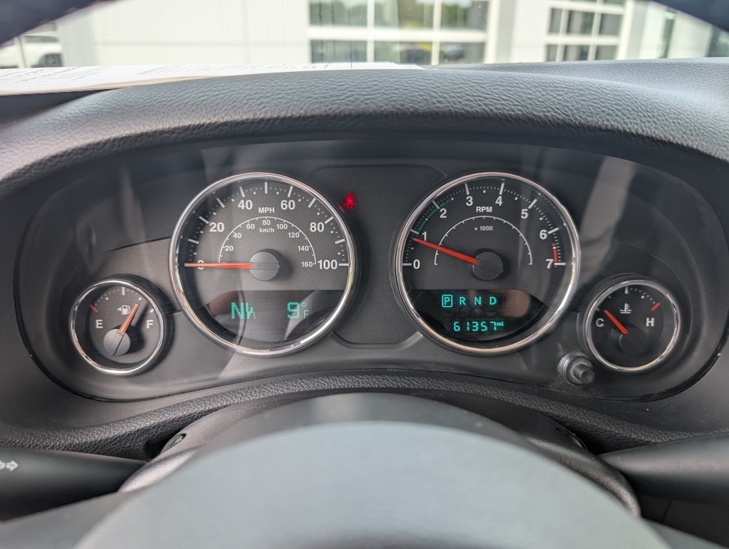 2018 Jeep Wrangler JK Unlimited Sahara Image 19 of 37