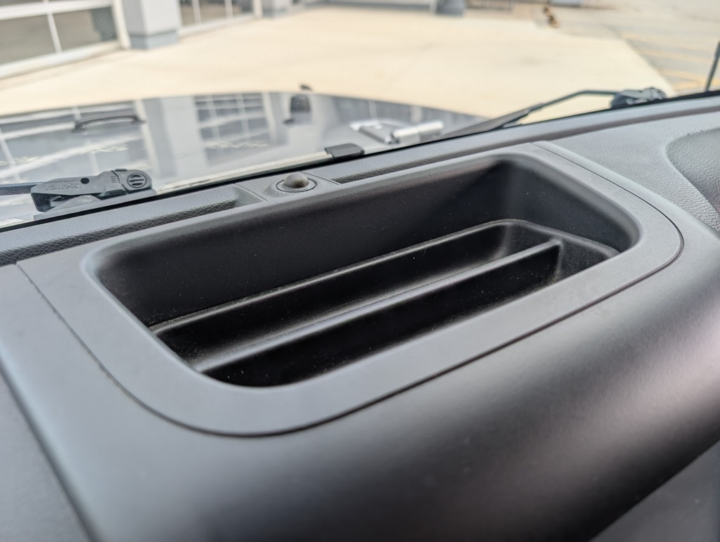 2018 Jeep Wrangler JK Unlimited Sahara Image 36 of 37