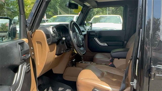 2018 Jeep Wrangler JK Unlimited Sahara Image 9 of 28