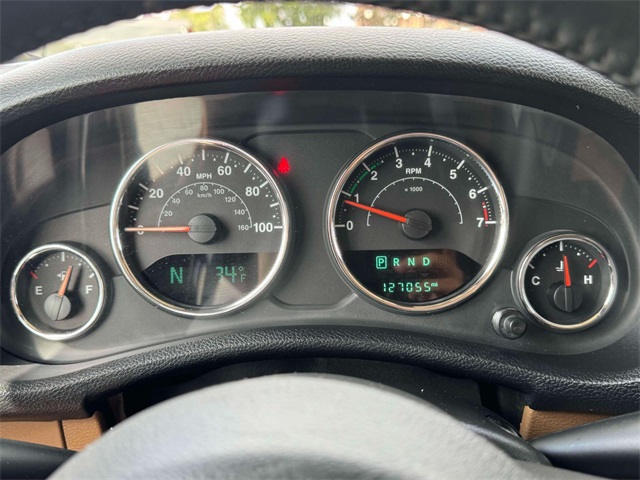 2018 Jeep Wrangler JK Unlimited Sahara Image 12 of 28