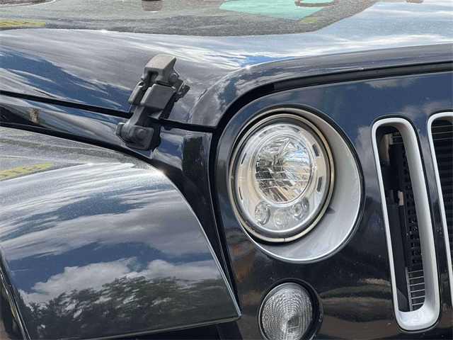 2018 Jeep Wrangler JK Unlimited Sahara Image 27 of 28