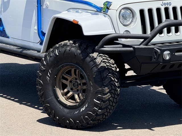 Vehicle image 8 of 57