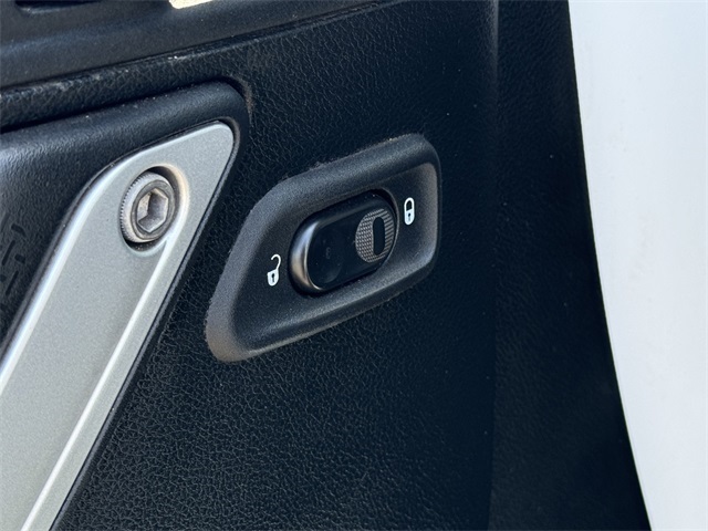 Vehicle image 37 of 57