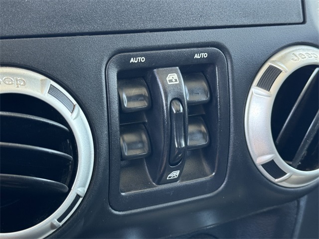 Vehicle image 43 of 57