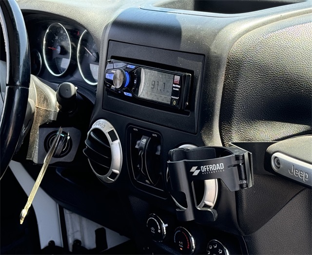 Vehicle image 10 of 57