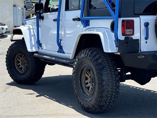 Vehicle image 18 of 57