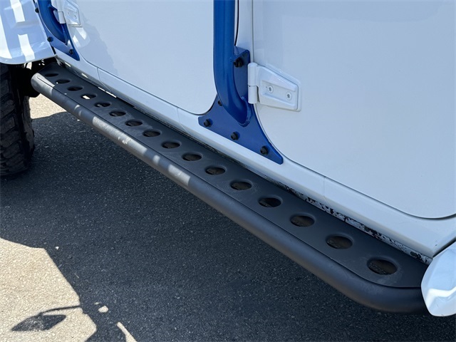 Vehicle image 27 of 57