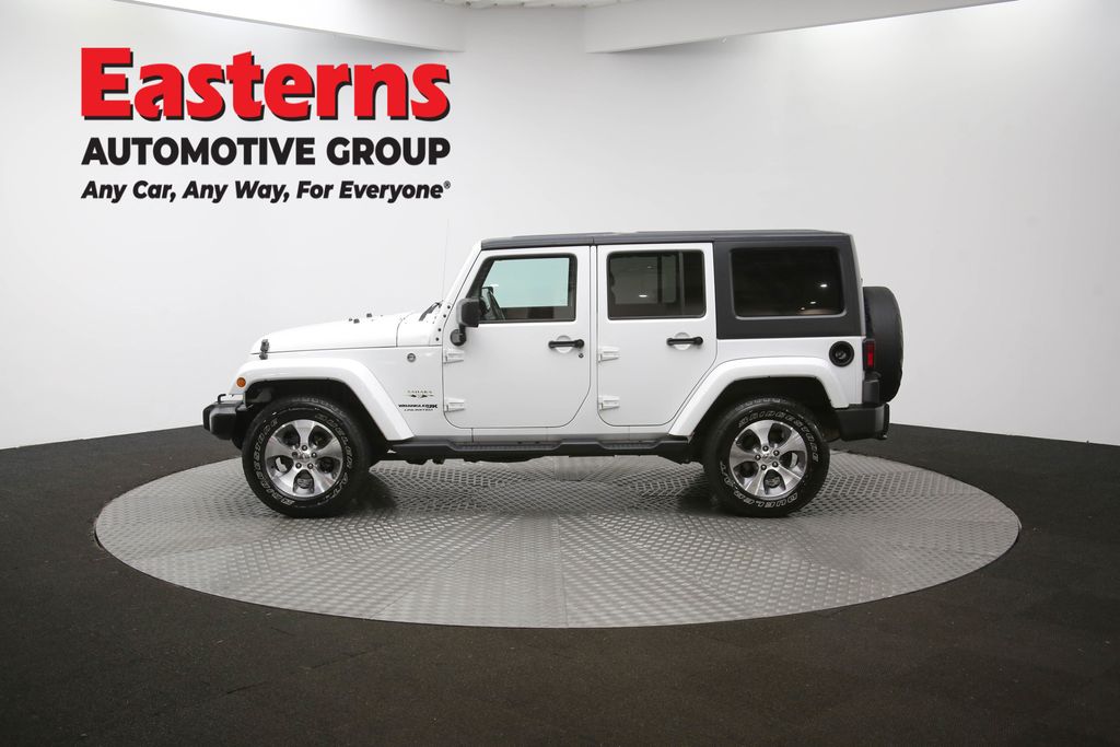 2018 Jeep Wrangler JK Unlimited Sahara Image 33 of 63