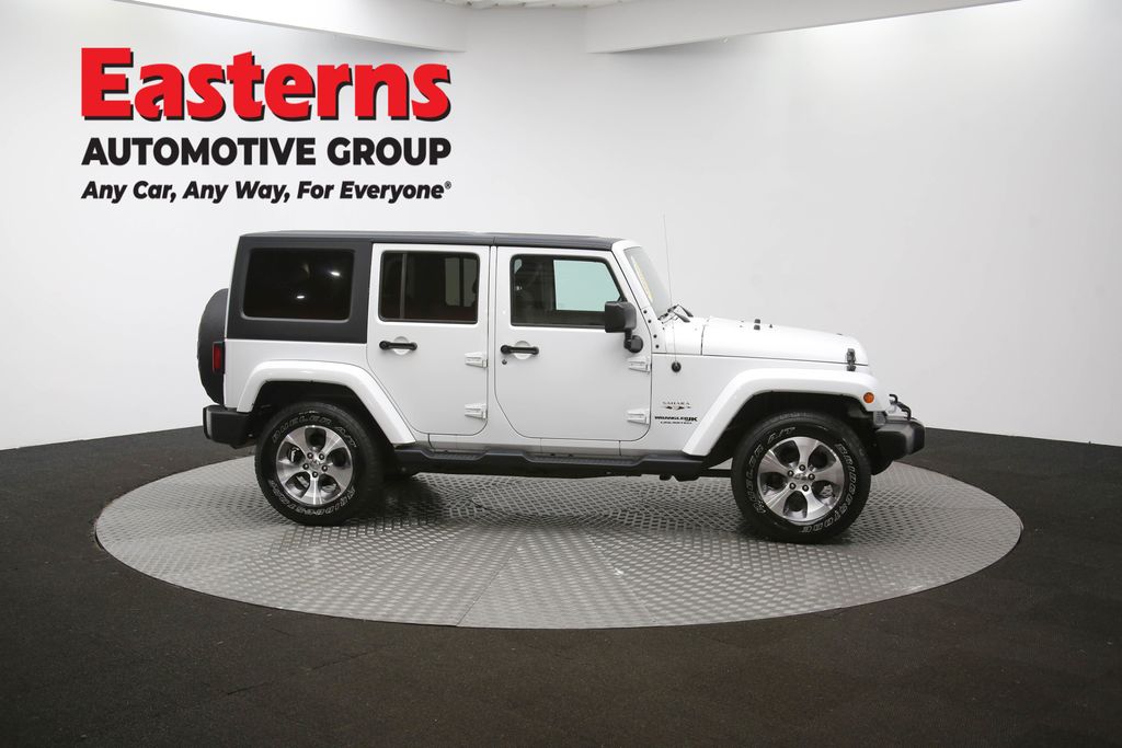 2018 Jeep Wrangler JK Unlimited Sahara Image 19 of 63