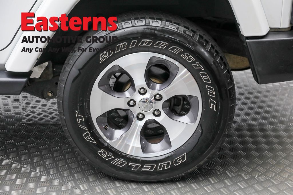 2018 Jeep Wrangler JK Unlimited Sahara Image 40 of 63