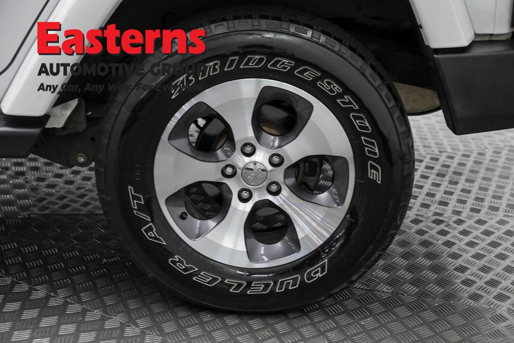 2018 Jeep Wrangler JK Unlimited Sahara Image 38 of 63