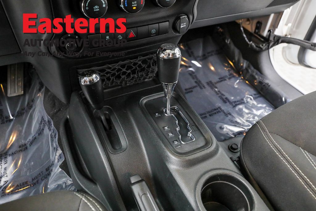 2018 Jeep Wrangler JK Unlimited Sahara Image 58 of 63