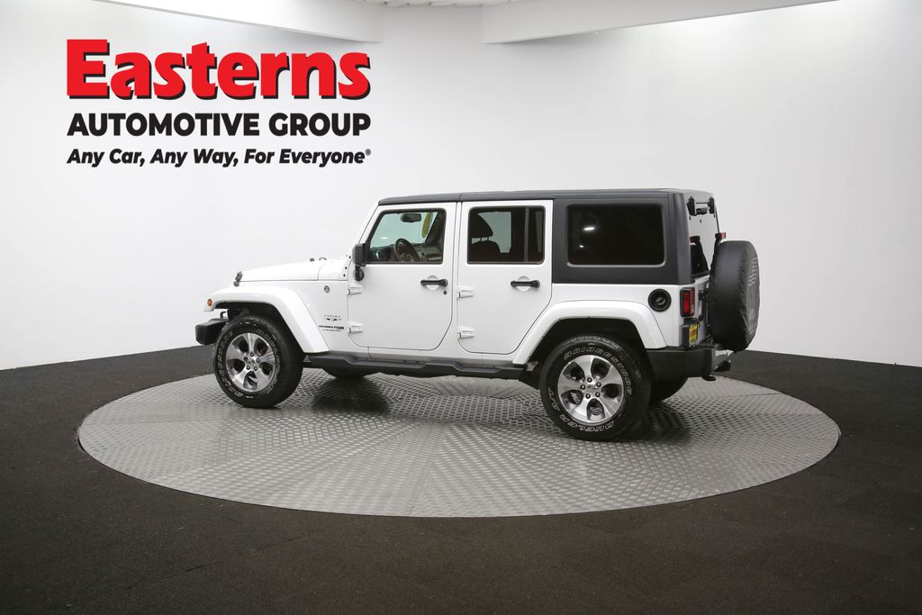 2018 Jeep Wrangler JK Unlimited Sahara Image 30 of 63