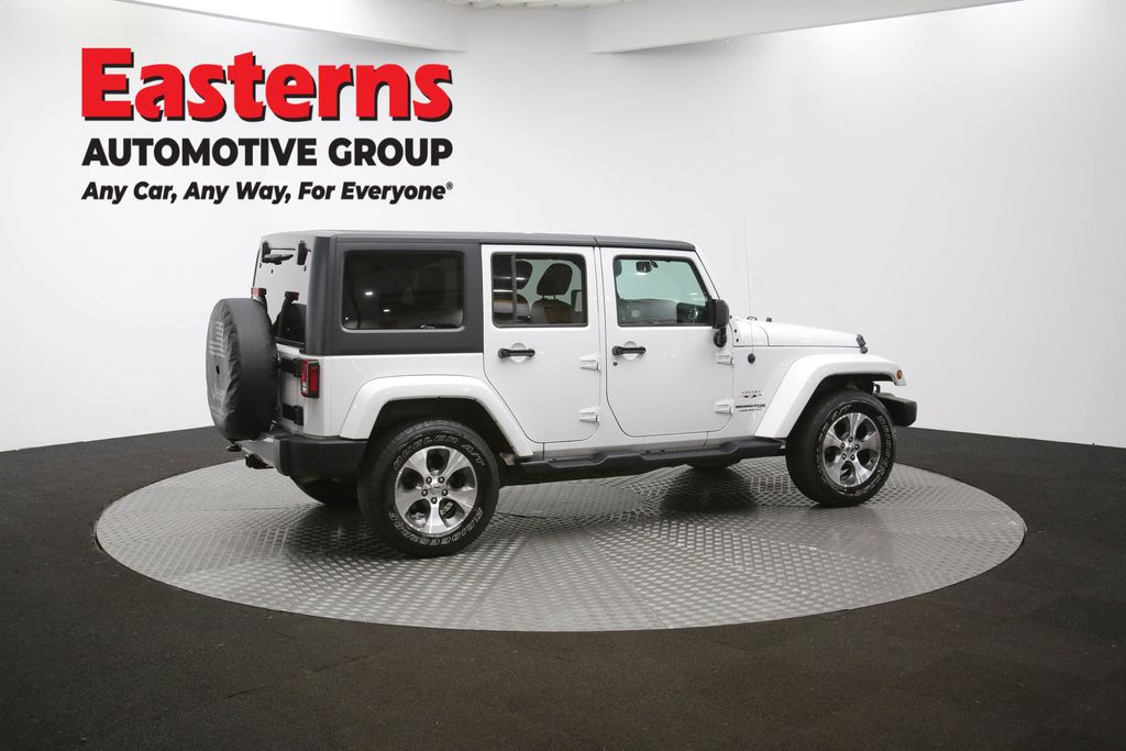 2018 Jeep Wrangler JK Unlimited Sahara Image 20 of 63