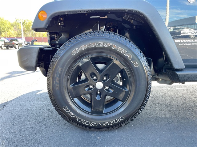 2018 Jeep Wrangler JK Unlimited Sport S Image 12 of 30