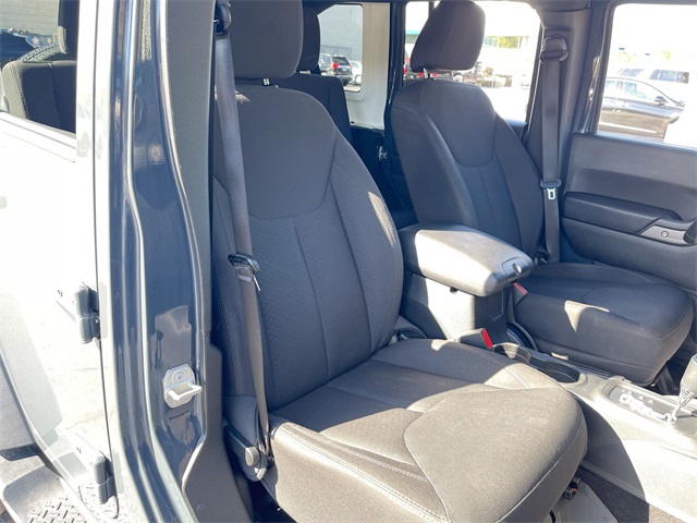 2018 Jeep Wrangler JK Unlimited Sport S Image 15 of 30