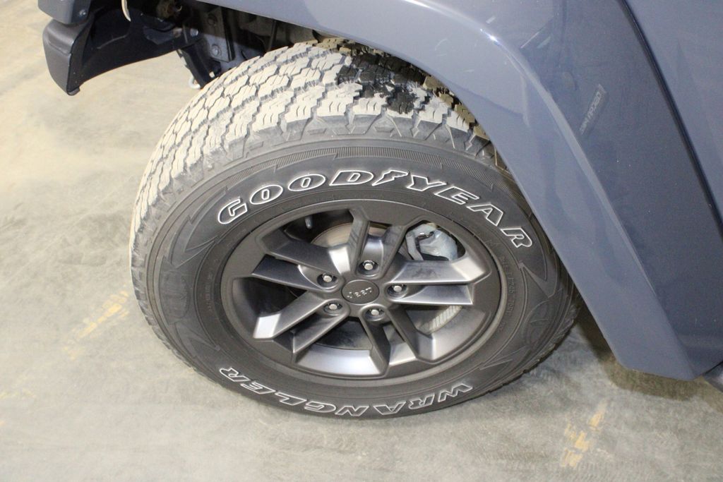 2018 Jeep Wrangler JK Unlimited Freedom Image 9 of 34