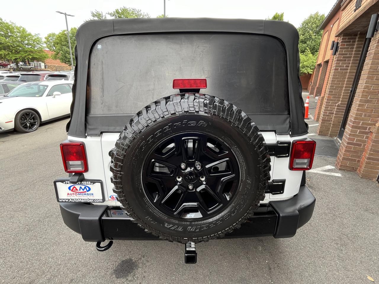Vehicle image 11 of 63