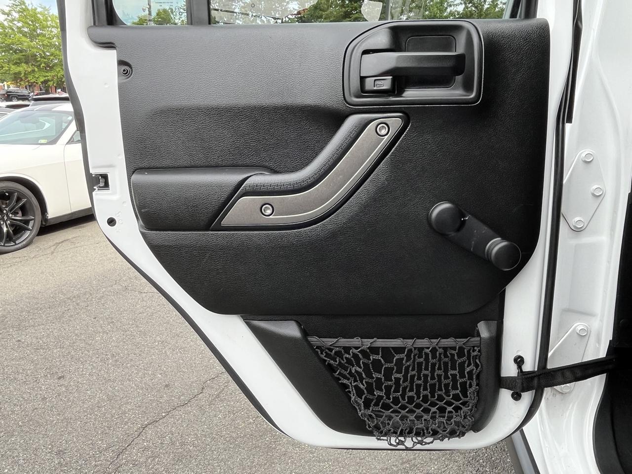 Vehicle image 58 of 63