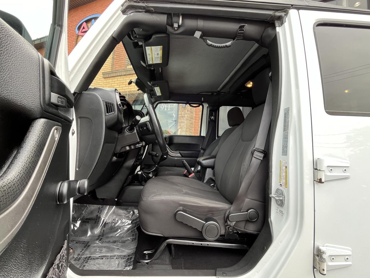 Vehicle image 25 of 63