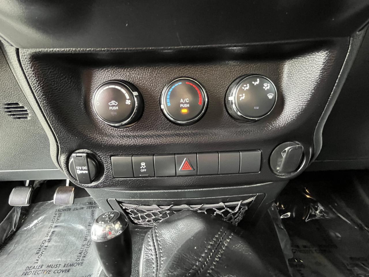 Vehicle image 36 of 63