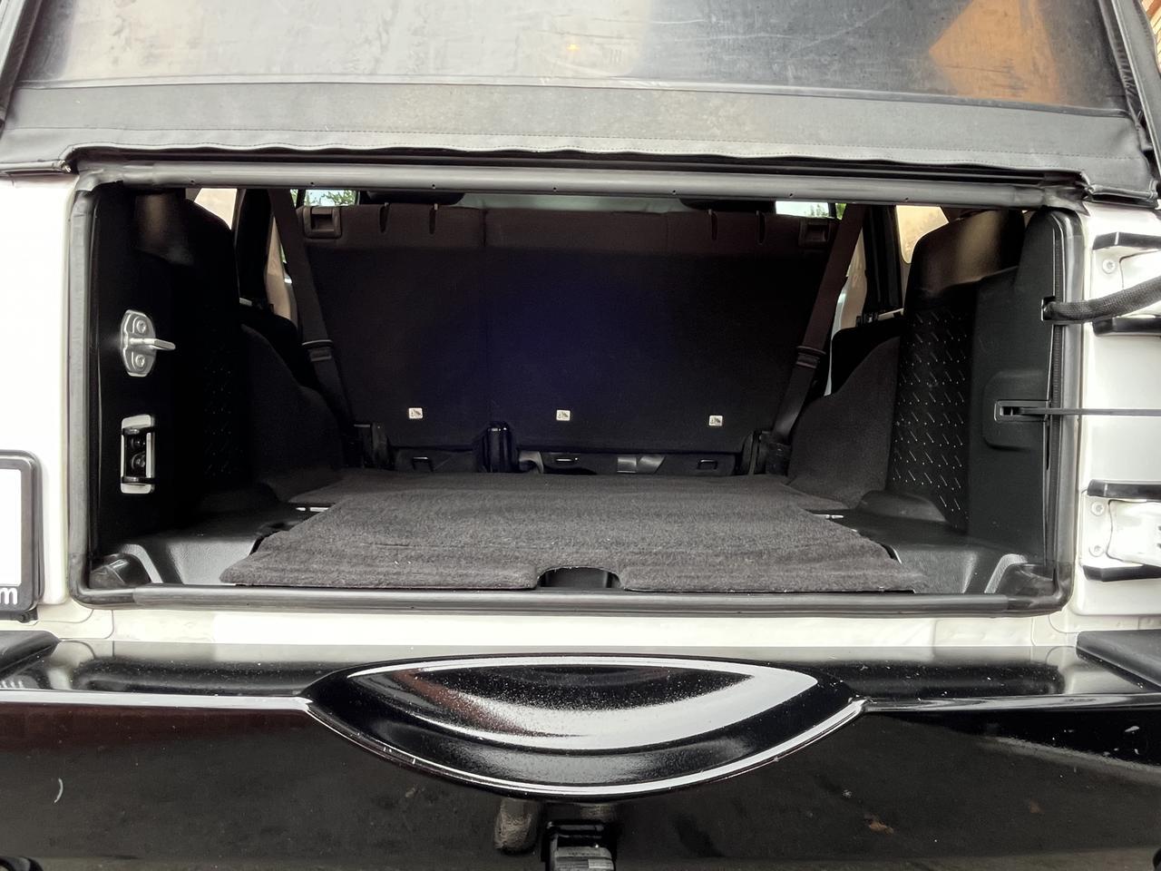 Vehicle image 19 of 63