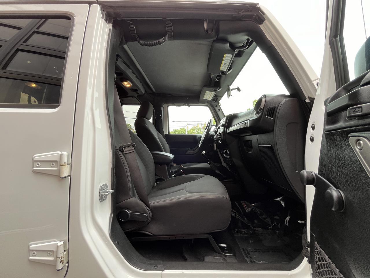 Vehicle image 46 of 63