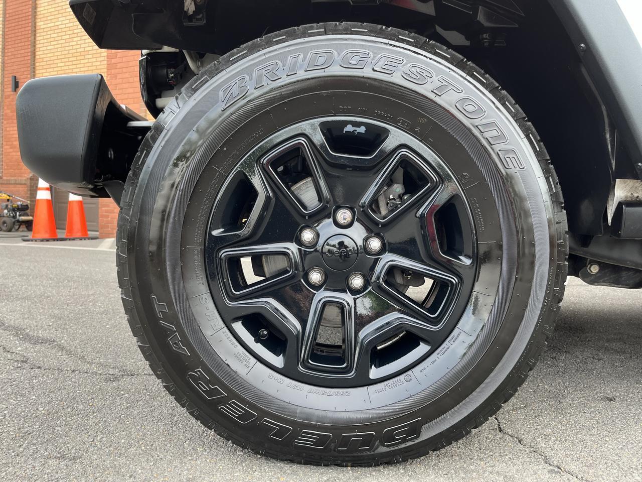 Vehicle image 13 of 63