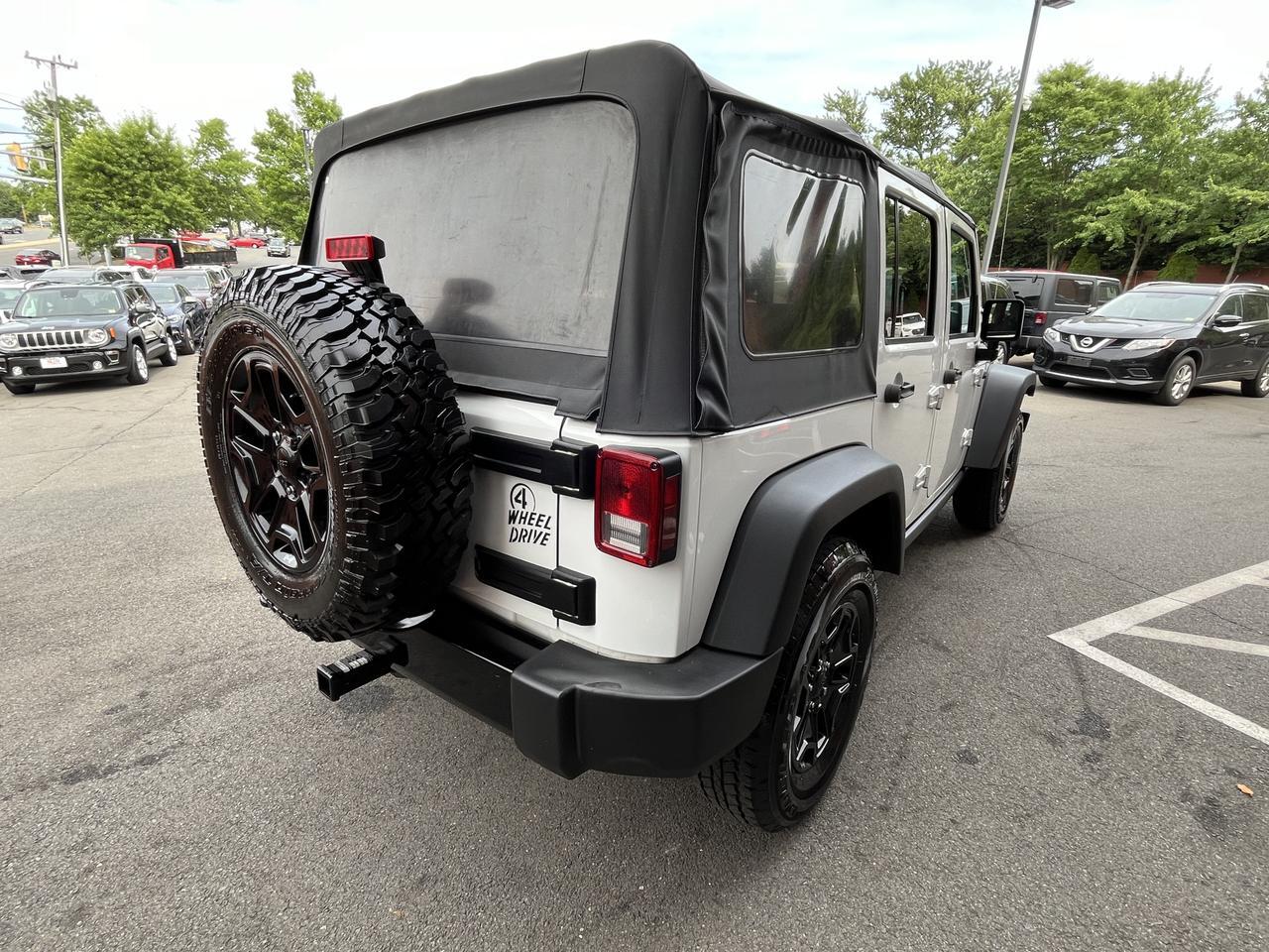 Vehicle image 8 of 63