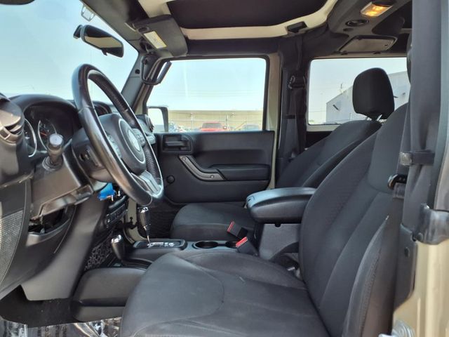 Vehicle image 14 of 20