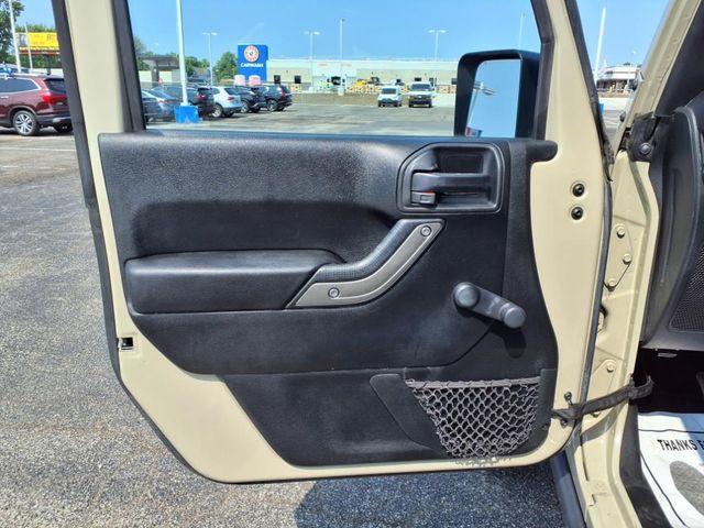 Vehicle image 11 of 20