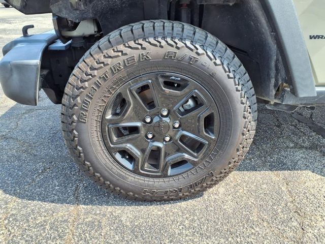 Vehicle image 10 of 20