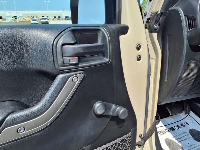 Vehicle image 12 of 20
