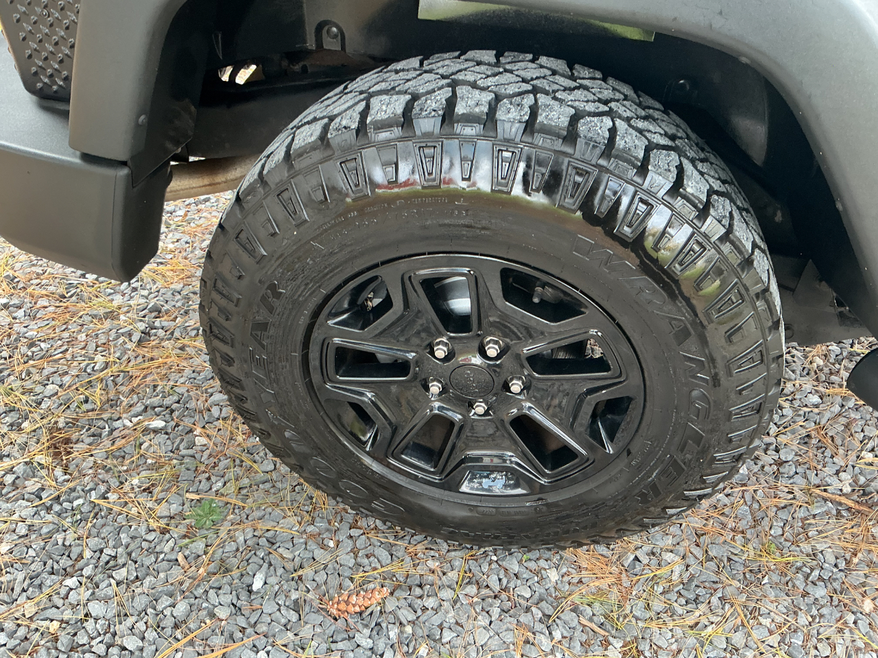 2018 Jeep Wrangler JK Willys Wheeler W Image 4 of 20